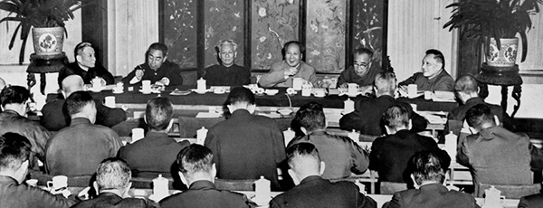 【百個瞬間說百年】1961，“調整、鞏固、充實、提高”