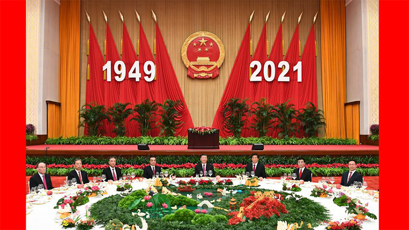 習近平等黨和國家領導人出席國慶招待會