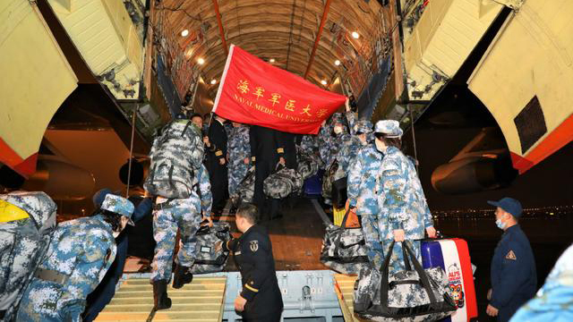 喜迎黨的二十大特刊丨沖鋒有我，解放軍來了