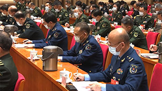 軍隊代表委員熱議毫不動搖堅持黨對人民軍隊的絕對領(lǐng)導(dǎo)