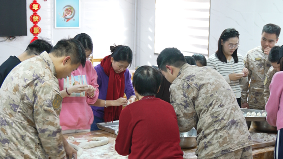 新春走軍營丨家的方向
