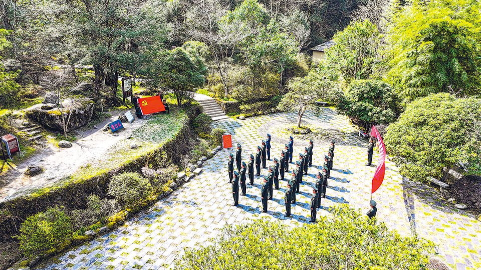 踏訪人民軍隊(duì)“第一軍規(guī)”誕生地——雷打的石頭 鐵打的規(guī)矩