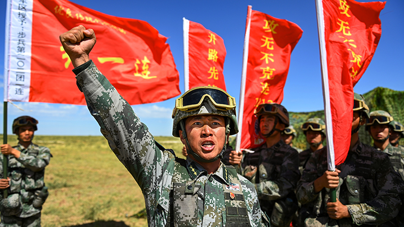 了不起的中國軍人丨楊德龍：立身為旗，當好星火傳承人
