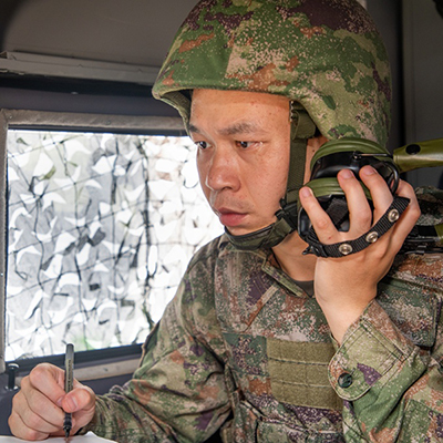 七赴高原，角逐無形戰(zhàn)場——記“最美新時(shí)代革命軍人”陳楊